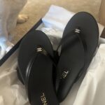 Chanel leather thong slippers