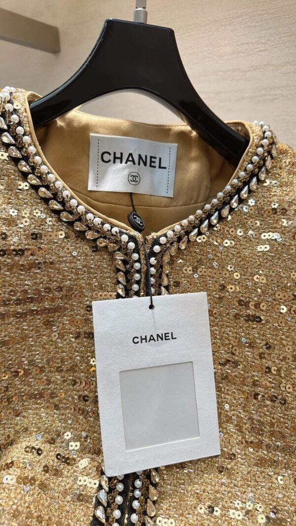 Chanel women CC embellished jacket - Image 2