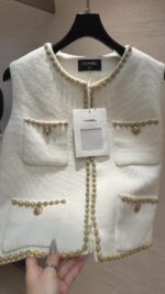Chanel tweed jacket - Image 7