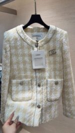 Chanel tweed jacket - Image 9