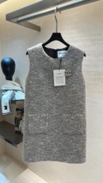 Chanel tweed jacket - Image 10