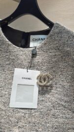 Chanel women CC embellished jacket - Image 3