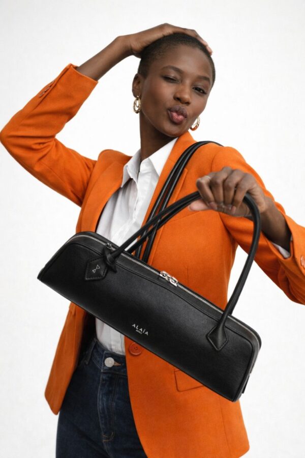 The Alaïa Noir Élégance Shoulder Bag - Image 3