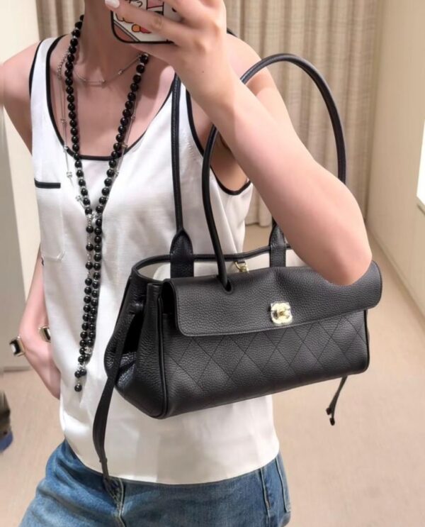 Chanel SS 26 preppy bag - Image 8