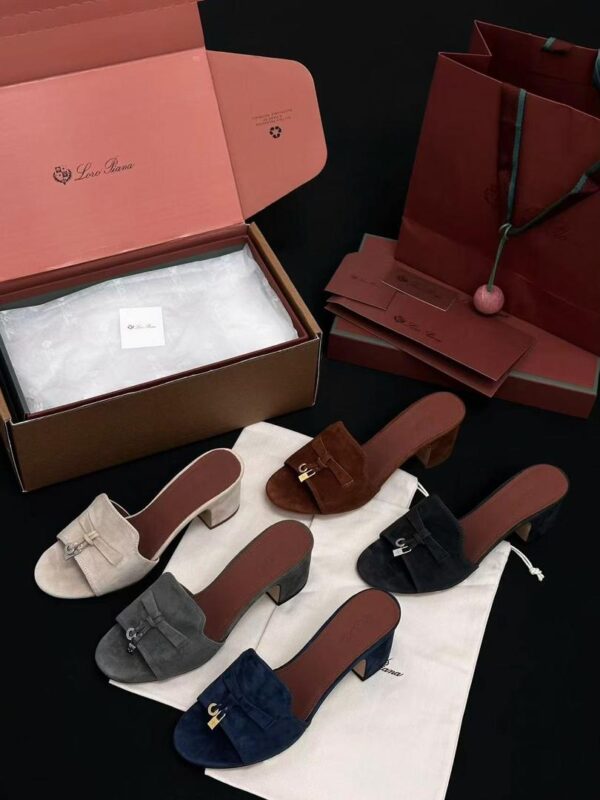 Loro paina mules - Image 2