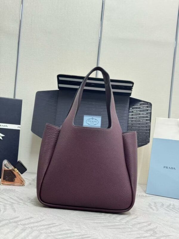 Prada tote Bag - Image 2